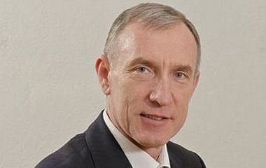 Откровенно с властью. Стаханов после мощных артобстрелов возвращается к мирной жизни