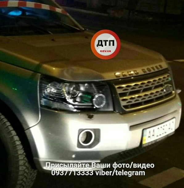 В Киеве судья на Land Rover сбил насмерть пешехода