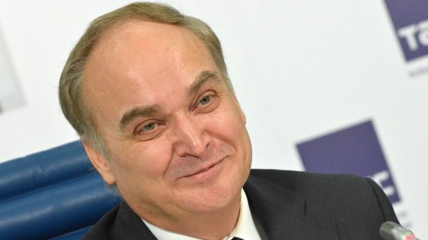 Посол РФ в США вручил медаль вождю индейского племени