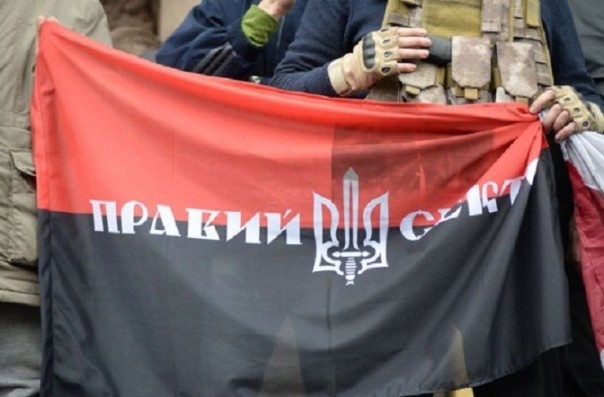 «Правый сектор»* заявляет, что через 72 часа в Киеве начинается «АТО»