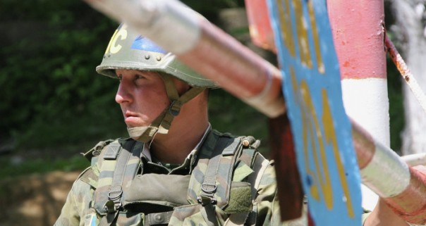 Памятник миротворцам - символ отношений Абхазии и России