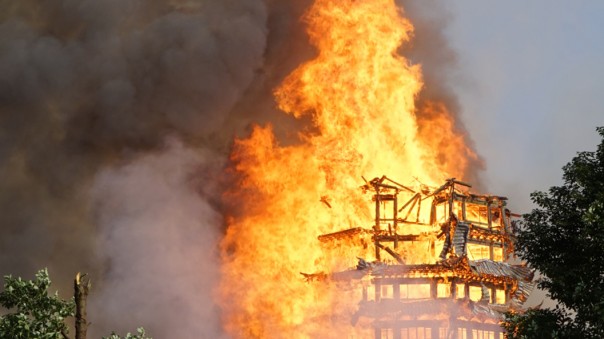В Китае сгорела самая высокая в Азии деревянная пагода