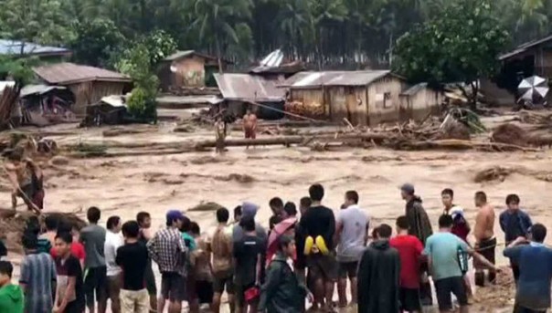 Тропический шторм на Филиппинах: 200 человек погибли | 37 человек погибли при пожаре в ТЦ на Филиппинах