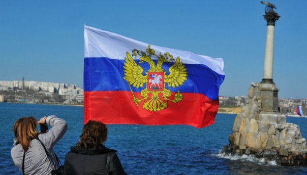 И кто это не признаёт российский Крым?