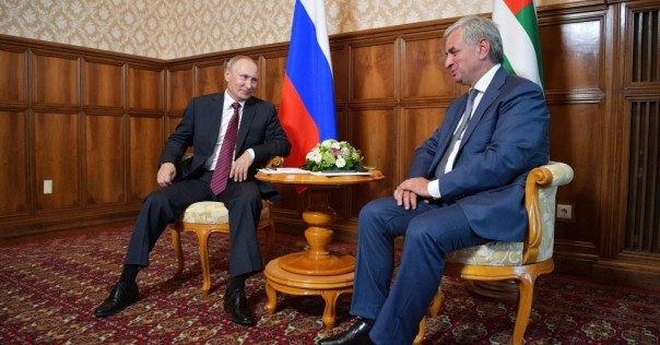 Дружба России и Абхазии