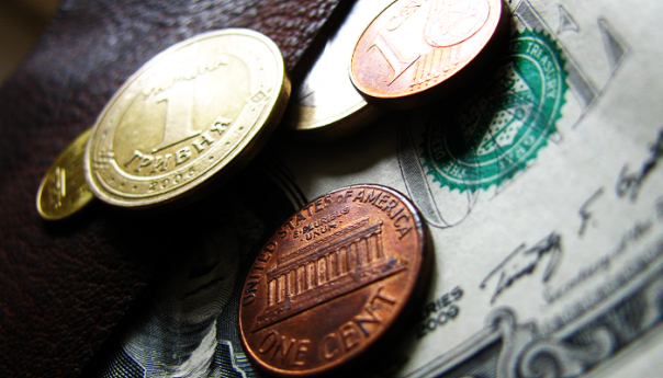 Гривна готовится к "встрече" с рублем