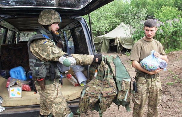 Продаётся всё: В киевский ресторан продали картошку, собранную для бойцов "АТО"