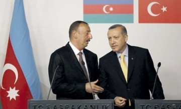 Поматросил и бросил. Как Эрдоган играет с Алиевым.