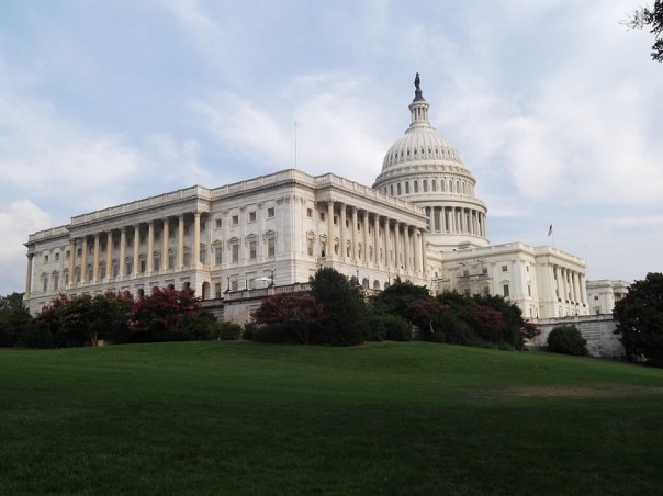 США подготавливают санкции против Пакистана за помощь террористам