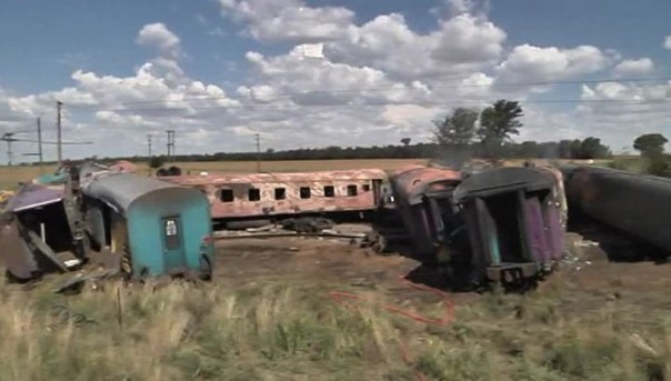 Страшная катастрофа в ЮАР: число погибших выросло до 18, пострадавших - более 250