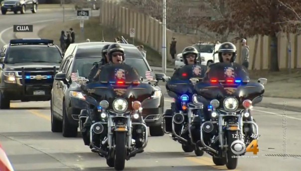 Американского полицейского похоронили с небывалыми почестями