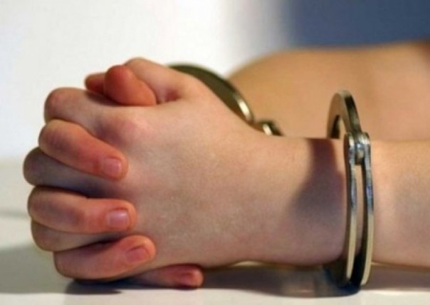 Учительницу химии бросили за решетку, обвинив в работе на ДНР