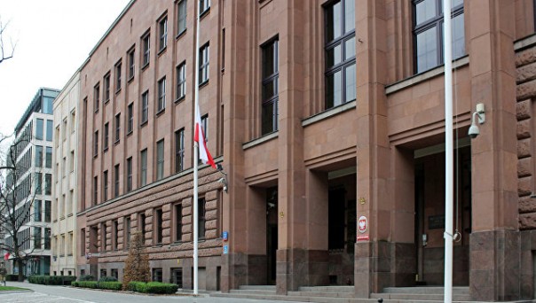 Выпускников МГИМО уволят из МИД Польши, сообщили СМИ