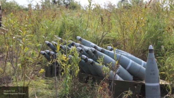 Артиллерия — точная наука﻿: Артиллерийский удар ДНР по штабу «Правого сектора» показали на видео