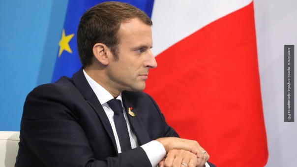 СМИ узнали о планах Трампа пригласить Макрона с официальным визитом в США