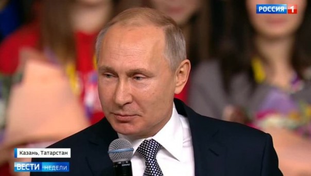 Путин рассказал о полете на "Белом лебеде" и рассказал почему Россия остается молодой и дерзкой