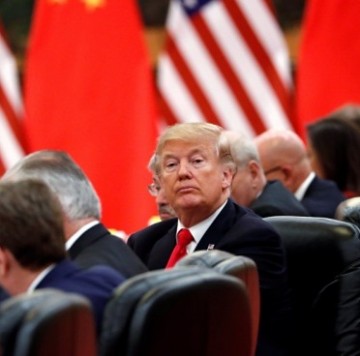 Экс-аналитик ЦРУ рассказал о вмешательстве ФБР в президентские выборы