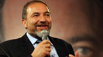 Израиль хочет хитростью мирным путем захватить сектор Газа?