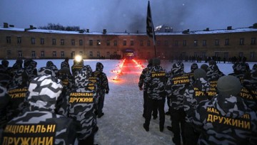 Украинский нацизм: их водила молодость в факельный поход. Ростислав Ищенко