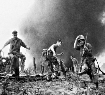 Кто кого: вьетнамские партизаны против бомбардировщиков США