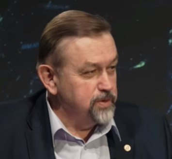 Кремлёвцы под санкциями: бороться или сдаваться?