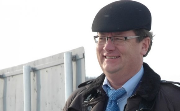 Обыски, аресты, вороватые чинуши. Банальщина