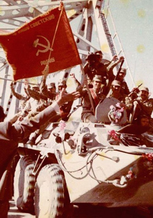 Афганистан: война, любовь и голые коленки