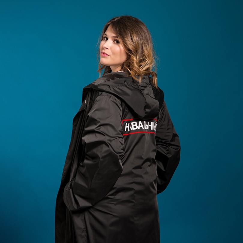 Продажа дождевиков – последний способ заработка Навального