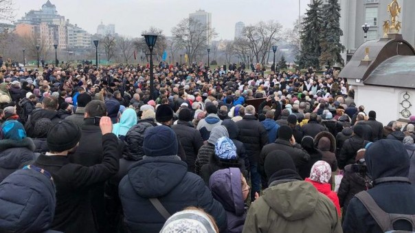 Нацисты атакуют православный Киев