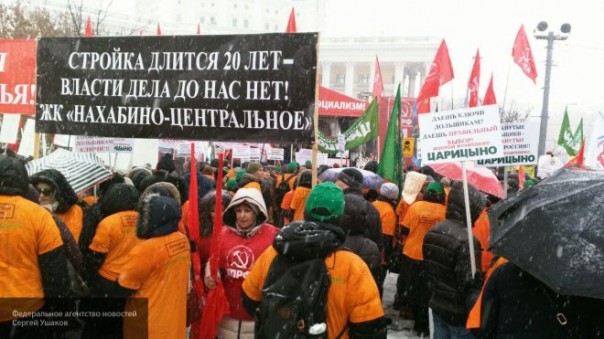 Коммунисты-невидимки в Санкт-Петербурге и провальный митинг КПРФ в Москве
