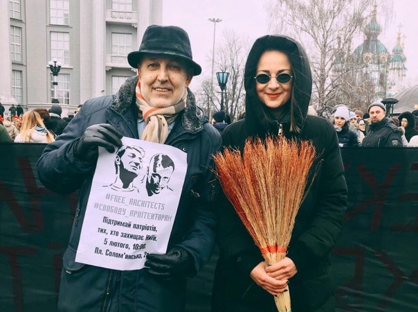 В Киеве сошел с ума бывший русский интеллектуал, решивший стать украинцем