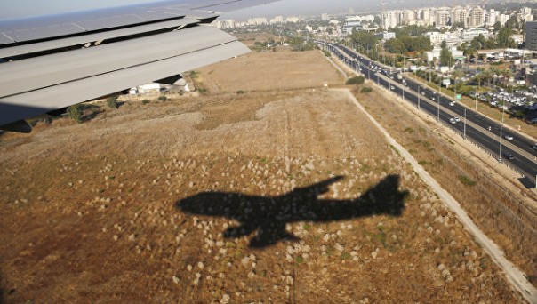 Израиль закрыл для полетов значительную часть воздушного пространства