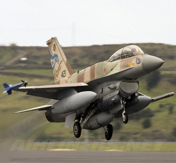 Беспилотники, израильский F-16 и старые ЗРК: кто кого сбил в Сирии?