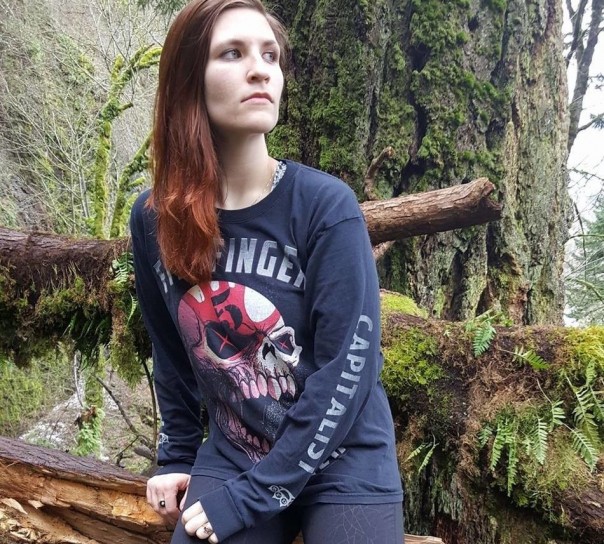 #американскиеучилки. Учительница изменяла мужу с 16-летним школьником и отправляла ему голые фото