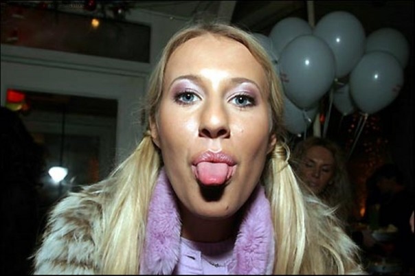 Скаклы окончательно ухайдокали "Миротворец" - Собчак внесена в базу данных сайта