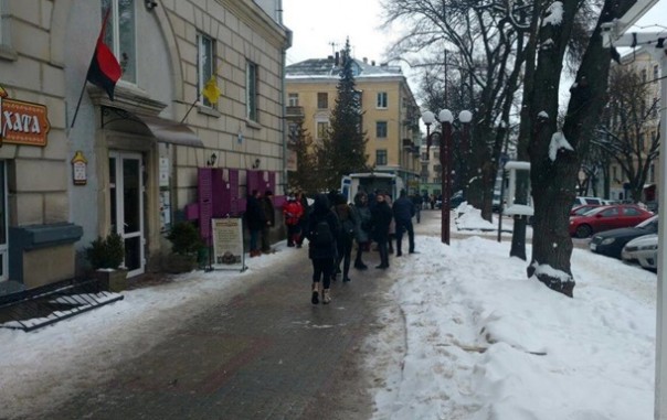 В Тернополе ударили ножом экс-депутата ВО "Сволота"