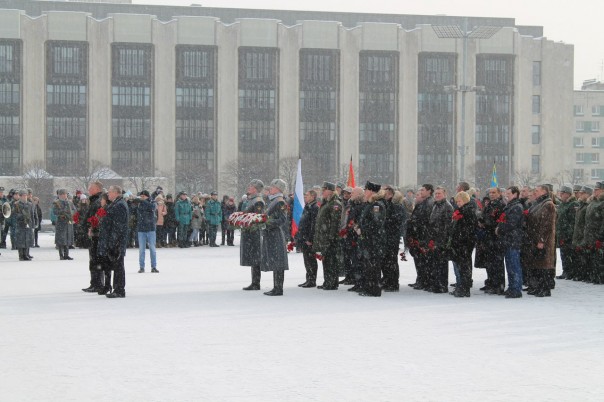 С сильной армией как-то спокойнее: в Санкт-Петербурге отгремел День защитника Отечества