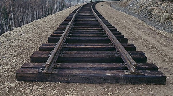 Рельсовая война по-цэеуропейски: Бойцов ВСУ прихватили, когда те пилили железнодорожное оборудование в Донбассе