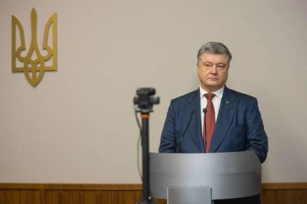 Порошенко заявил, что не готов принять корабли без Крыма
