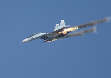 Вот почему страны не покупают хлам США: немцы оценили истребитель России Су-30СМ