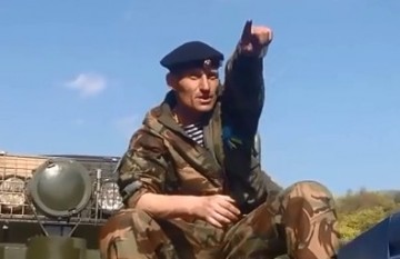 Я сидел с автоматом Калашникова и отстреливал Беркутов - евромайдановец