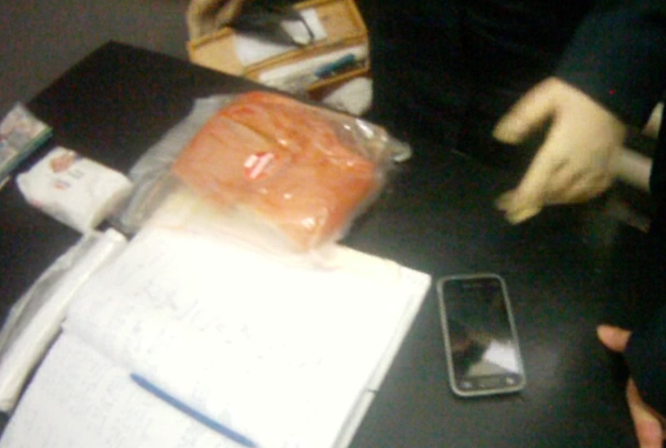 Деликатес с "начинкой". В Кузбассе тёща передала зятю в тюрьму телефон в сале