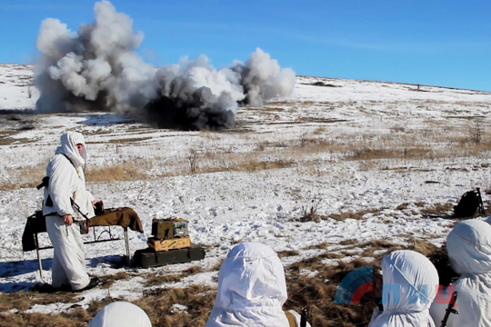 Сводка от НМ ЛНР 6.03.2018. Укрофашисты сорвали "абсолютное перемирие". ВСУ с целью провокации обстреляли свои позиции в районе Станицы
