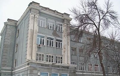 В Киеве выселяют детей и учителей из лицея №142