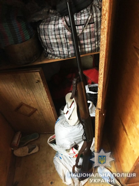 Одессит устроил стрельбу по прохожим из окна