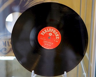 Поздравляю битломанов с 55-летием пластинки Please Please Me