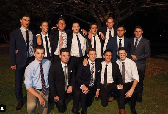 Роскошь на костях: как живёт миллиардер-владелец ТРЦ "Зимняя вишня" и его семья