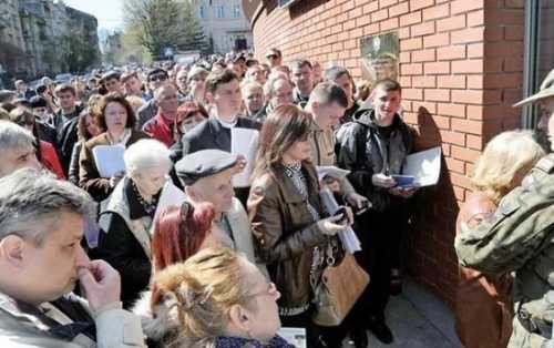 На Украине предложили заробитчанам декларировать доходы и платить взносы в Пенсионный фонд