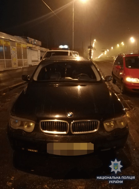 В Киеве полиция задержала мужчину с гранатой и пистолетом