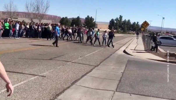 Американский подросток принес в школу бомбу